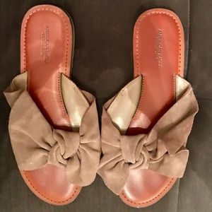 American Eagle Sandals